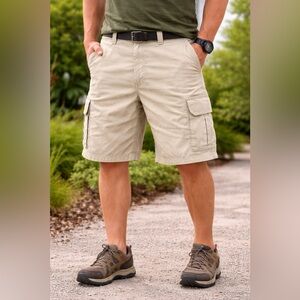 Eddie Bauer Cargo Shorts – Men’s Size 38